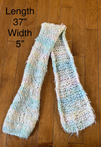 kids knitted scarf