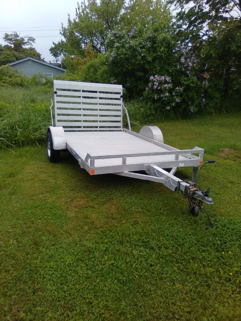 * Like New* 6 x10 Aluminum Utility Trailer Cargo & Utility Trailers