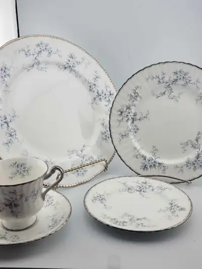 38 pieces of vintage Paragon " Brides Choice" dishes, View more