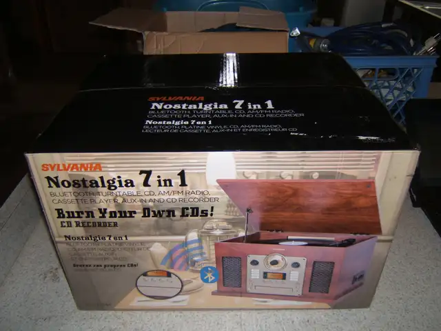 New 7-in-1 Mini Stereo Console in Stereo Systems & Home Theatre in Campbell River - Image 2