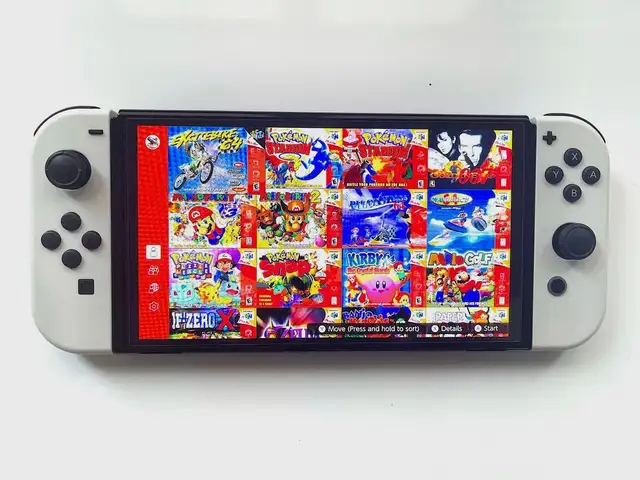 NINTENDO SWITCH OLED WITH GAMES! I MARIO I POKEMON I ZELDA in Nintendo Switch in Kitchener / Waterloo - Image 8
