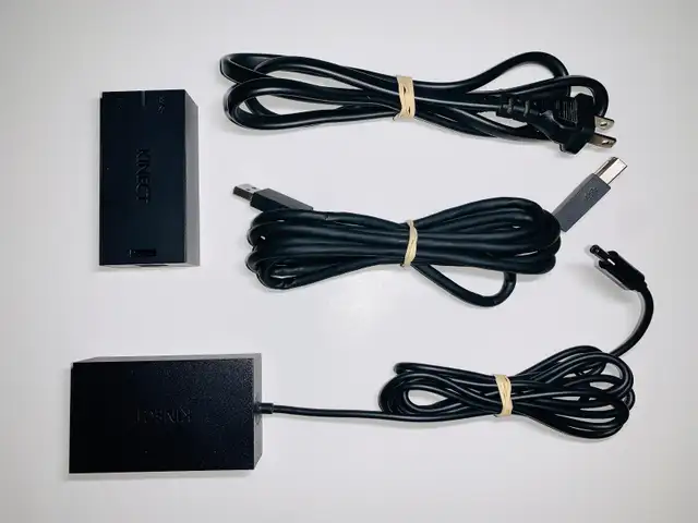 XBOX ONE+WINDOWS-KINECT MOTION CAMERA+XBOX ONE X ADAPTER (C002) in XBOX One in City of Montréal - Image 4