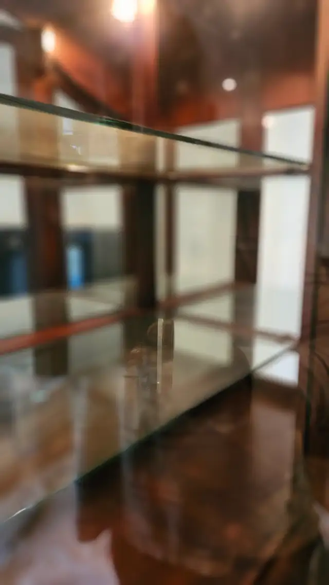 Wooden Hutch in Hutches & Display Cabinets in City of Toronto - Image 5