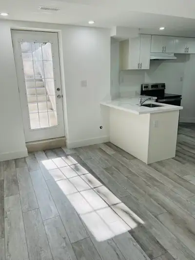 2 Beds 1 Bath Apartment