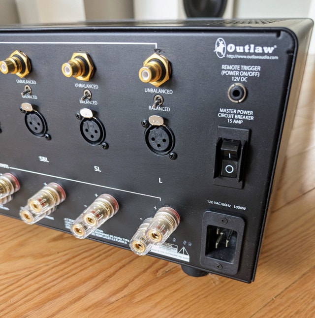 Outlaw Audio 1800W 7ch Balanced Power Amplifier Model 7700 Stereo Systems & Home Theatre