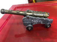 Rare Vintage Cannon Model