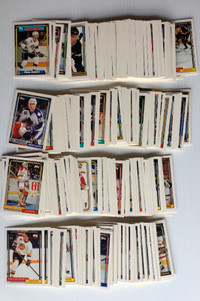 Topps Ice Hockey 1992-93 Season Sports about 300 Trading Cards