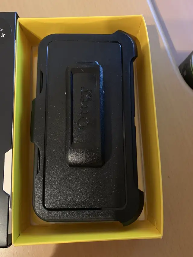 iPhone X,XS,11 Pro Max, 12PM, 16PM otterbox defender belt clip ! in Cell Phone Accessories in Gatineau - Image 4