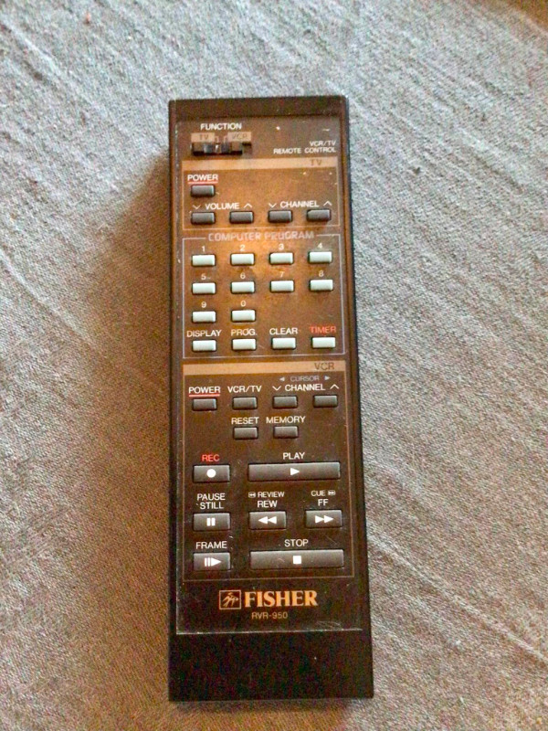 Télécommande Fisher RVR-950 dans Appareils électroniques  à Longueuil/Rive Sud
