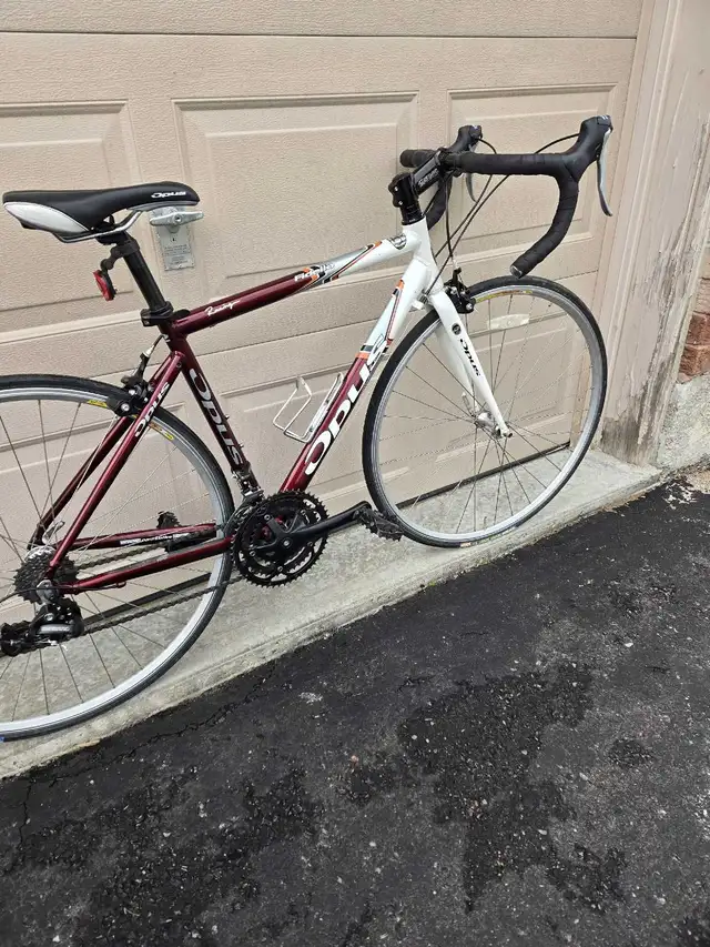 Opus Fidelio road bike  in Road in Barrie - Image 9