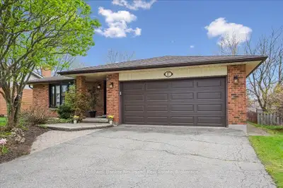 5 bedroom 2 bathroom u of g rental 17 Brazolot drive