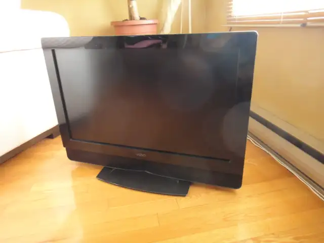 Functional Vizio TV without remote control