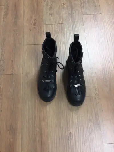 Harley Davidson Motorcycle boots, like new. Men's size 12, $60