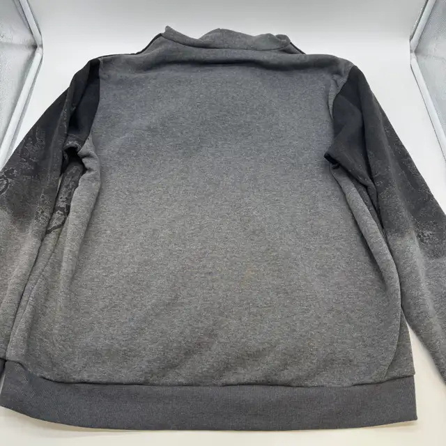 DC Shoes Logo Hoodie Sweatshirt Men’s 4XL Gray Like New in Men's in City of Toronto - Image 3