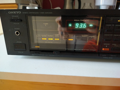 À vendre : Amplificateur / Récepteur Onkyo TX-27 en bon état de fonctionnement. Amplificateur stéréo...