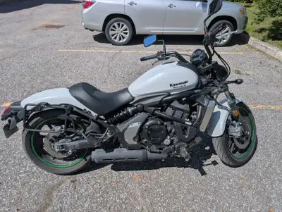 2015 Kawasaki Vulcan S for sale. Mint condition bike, very clean and barely ridden. Only 15500 km on...