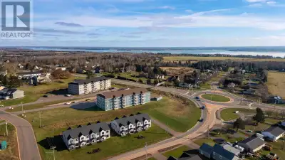 18 Gilbert Drive, Suite 406, Charlottetown, Prince Edward Island C1C 0W2 2 Bedrooms │ 2 Bathrooms │1...