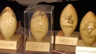 CFL NFL Football Argonauts signed Football + Bobblehead, View more