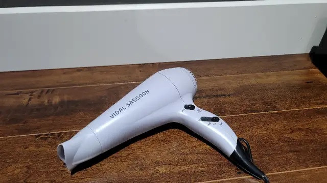 Vidal Sassoon hair dryer used only once to shrink film on window in Other in Oakville / Halton Region