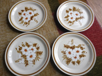 Vintage Mountain Wood Dried Flowers stoneware dinner  plates