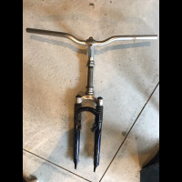 GT bicycle fork with shocks front suspension
