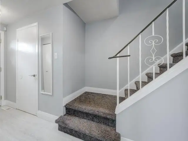 Interior Painter476385728057856005