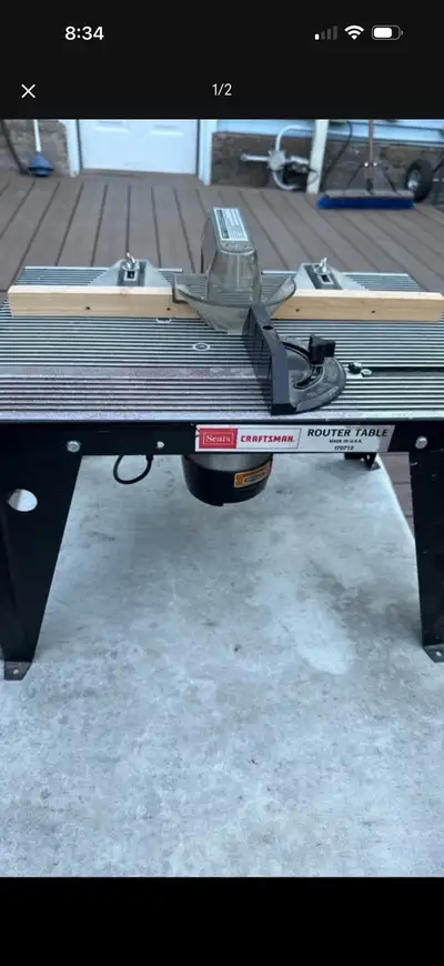 Description Craftsman Router Table for woodworking projects. ® • This table is designed for benchtop...