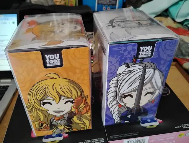 Figurines Youtooz RWBY Yang Xiao Long Weiss Schnee Figures in Arts & Collectibles in City of Montréal - Image 5