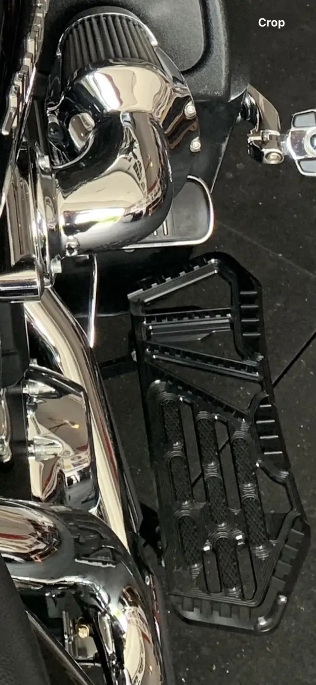 HD Road Glide - Like New! Cash or Trade in Touring in Sarnia - Image 7