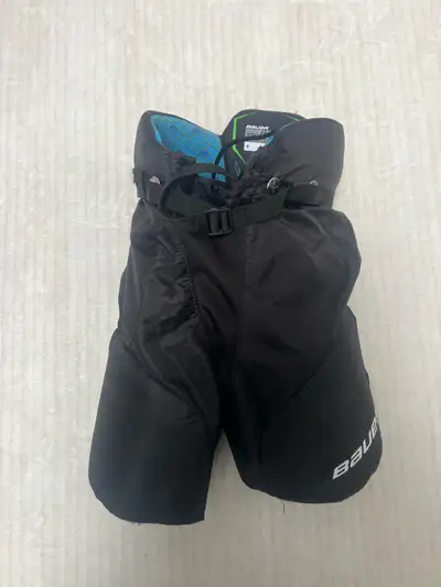 Bauer Hockey Pants YTH Large Ages 7-9, View more