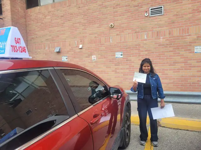 DRIVING INSTRUCTOR WITH SUV
