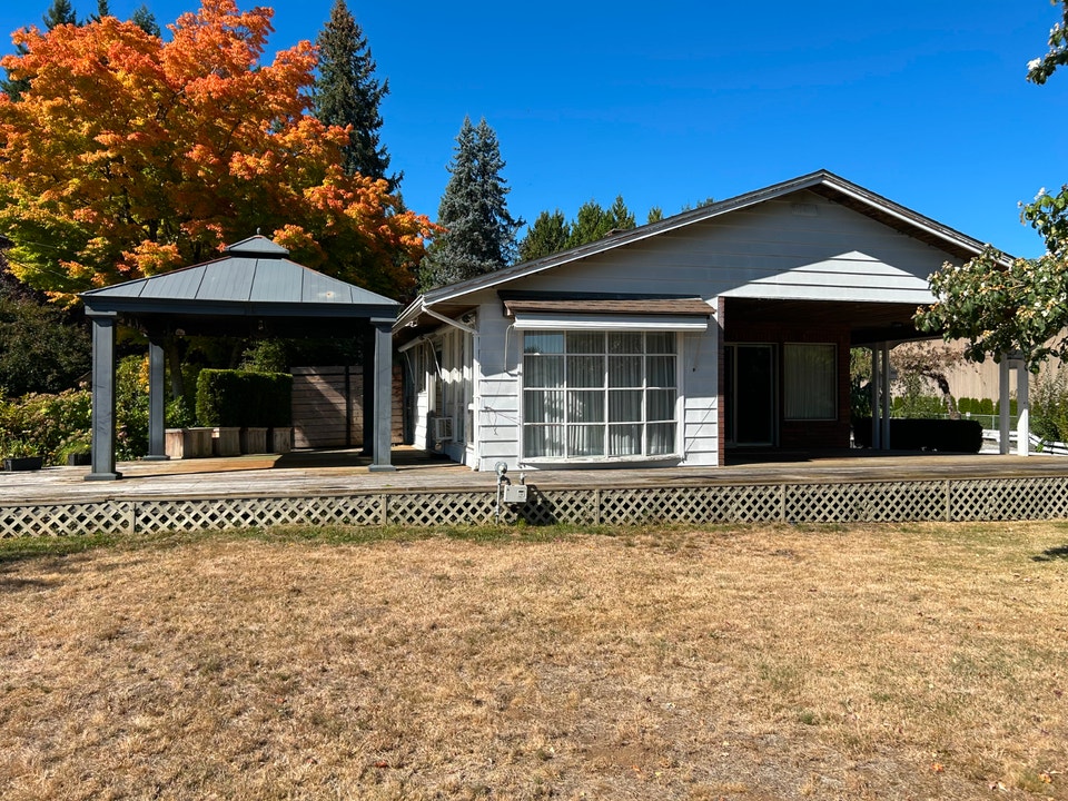 $3,100 / 3br - 3300ft2 - Spacious 3 Bedroom House on Mill Lake 5