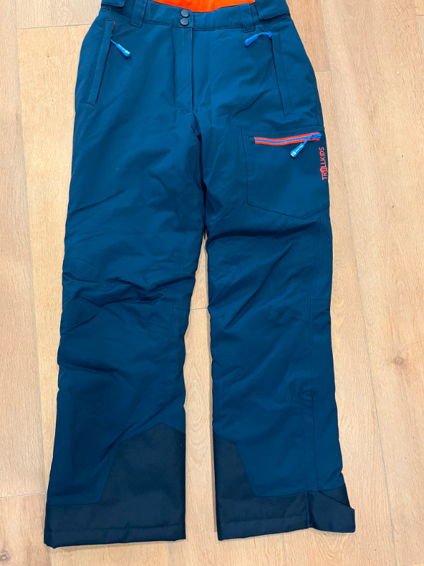 Blue ski pants from the German brand Trollkids in size 14 in Ski in City of Toronto