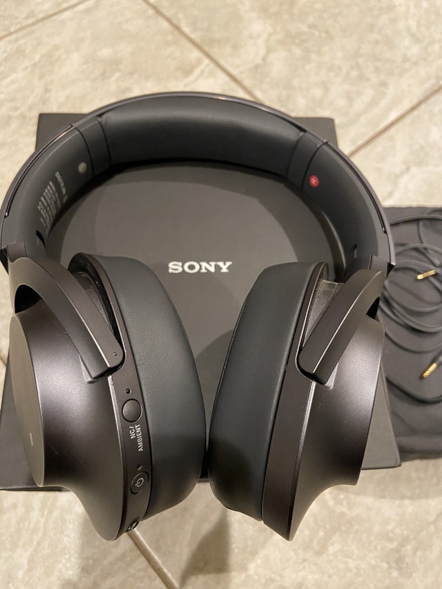 SONY WHH900N Over Ear Wireless ANC headphones Headphones Edmonton