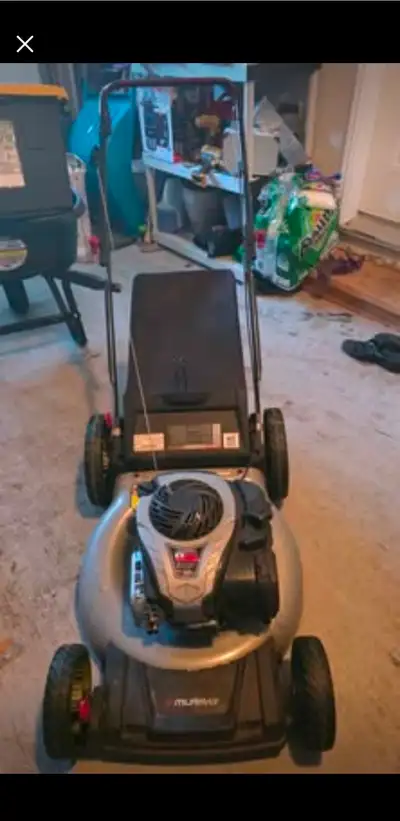 Briggs and Stratton EX550 LAWNMOWER, View more