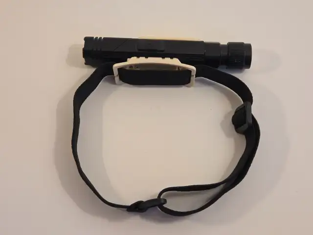 Magnetic USB Headlamp/Work Light, COB + Spot, Strap in Outdoor Lighting in City of Toronto - Image 4