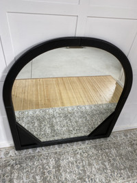 Arched mirror