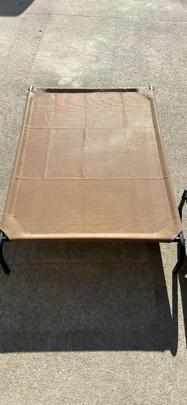 Midwest raised pet bed 32 x 47 raised pet bed - new assembled in Accessories in Sarnia