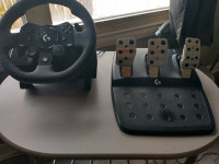 Logitech G923 Racing Wheel/Pedals for Xbox and PC