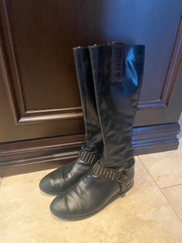 Women’s Leather Boots - Size 38 (7)