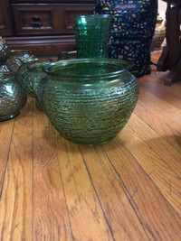 Green emerald Glass antique bowls