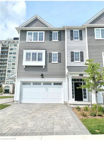 4 Bed 4 Bath home in North London -Callingham Dr.