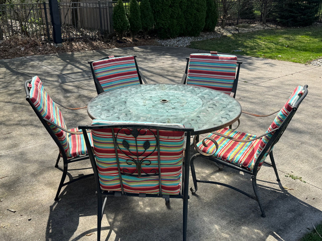 54” Patio Dining Table  in Patio & Garden Furniture in Windsor Region - Image 3