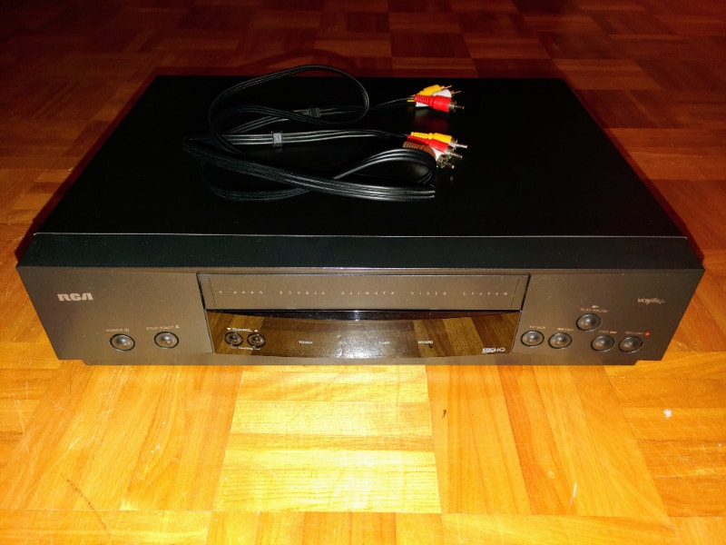 RCA Model VR519 VCR / VHS Video Cassette Player General Electronics