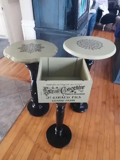 Tables d'appoint relooker artisanals $60 chaque, View more