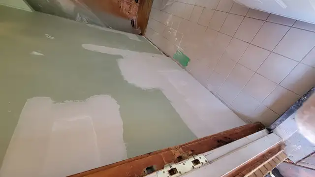 Painting services.506291302067097601