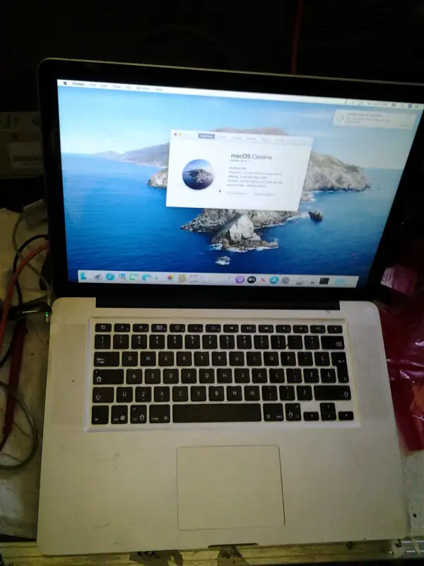 apple macbook pro i5 catalina 8g 500g beaucoup Mac Pro iMac Mac in Laptops in City of Montréal - Image 2