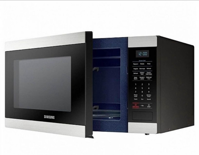 Samsung microwave - great condition.  in Microwaves & Cookers in City of Toronto - Image 2