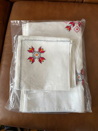 Ukrainian Linen Embroidered Table Cloth + 12 Napkins. Never Used