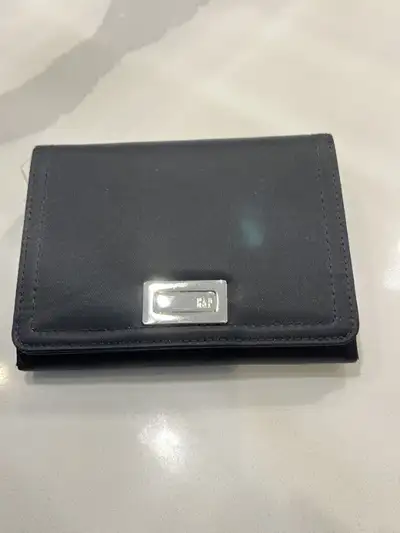 Gap ladiesnylon wallet, New, View more